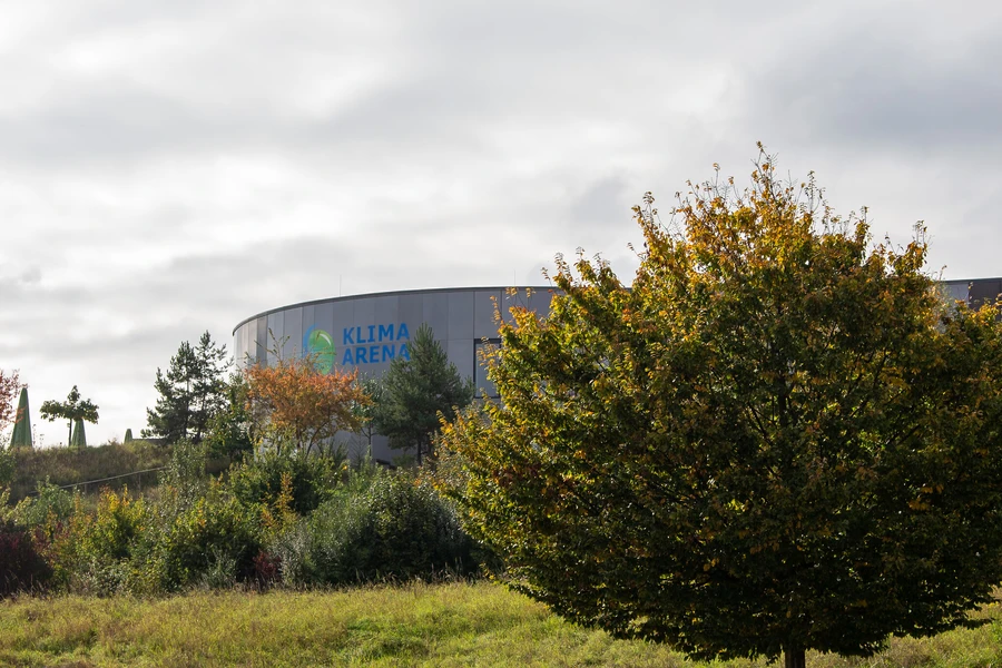 Aussenansicht der Klima Arena mit Blick auf das R&uuml;ckgeb&auml;ude